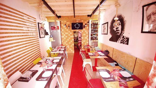 Community Rooms & Wine