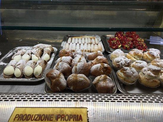 Bar All'Angolo Di Vincenzo Riccobono