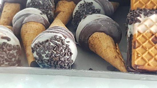 Gelateria Le Cremolate by Nino Matranga