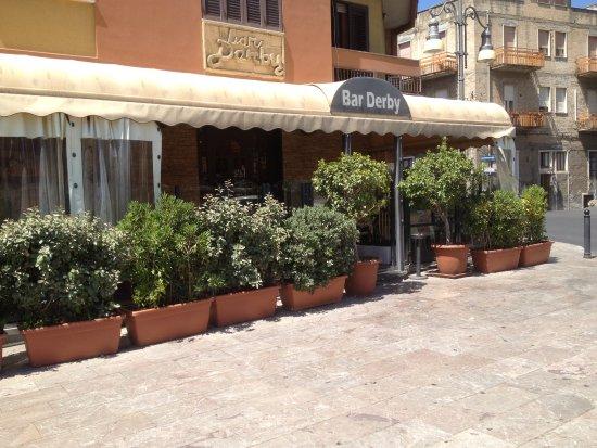 Bar Derby