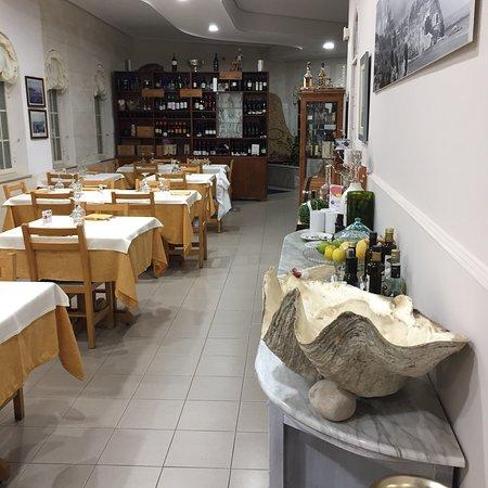 Maurizio Restaurant & Pizza