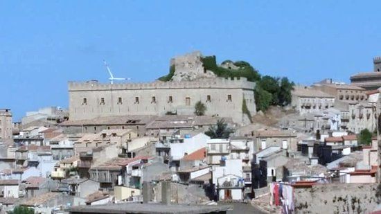 Château de Montalbano Elicona