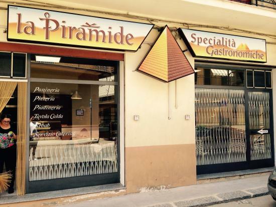 La Piramide Gastronomia e Pizzeria